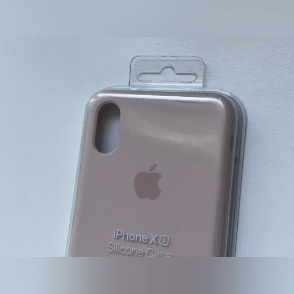 Apple iPhone XS Silicone Case in Soft Pink